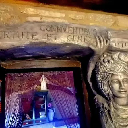 Karijatida-art Kuca Za Potpuni Odmor Duse I Tijela