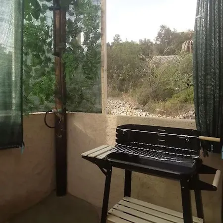 Karijatida-art Kuca Za Potpuni Odmor Duse I Tijela Apartment Zena Glava