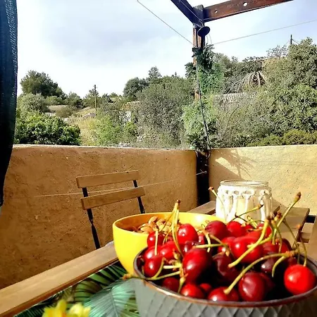 Apartment Karijatida-art Kuca Za Potpuni Odmor Duse I Tijela Zena Glava