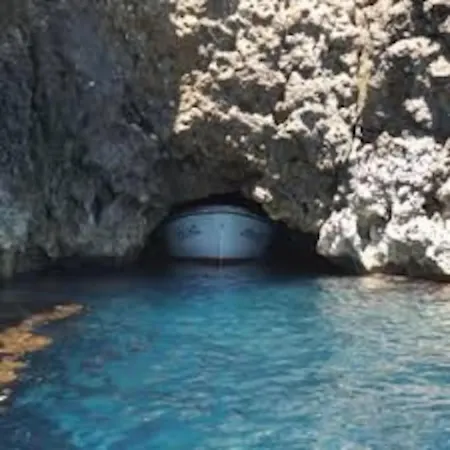 Karijatida-art Kuca Za Potpuni Odmor Duse I Tijela *