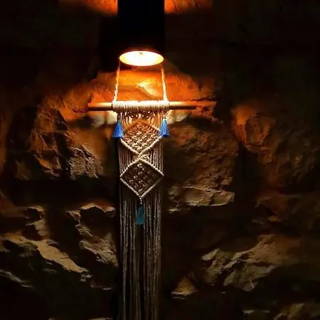 Karijatida-art Kuca Za Potpuni Odmor Duse I Tijela Appartamento Zena Glava